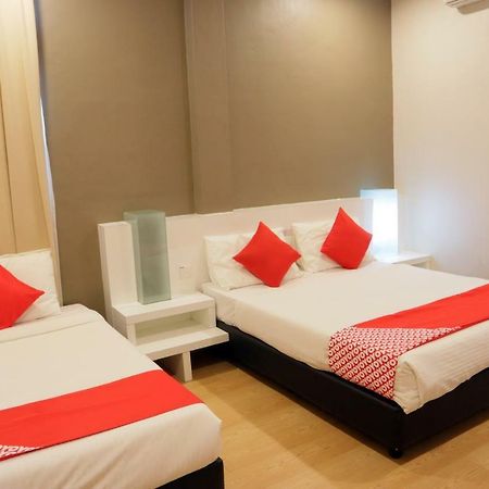 Oyo 232 The Suraya Hotel Kuantan Buitenkant foto