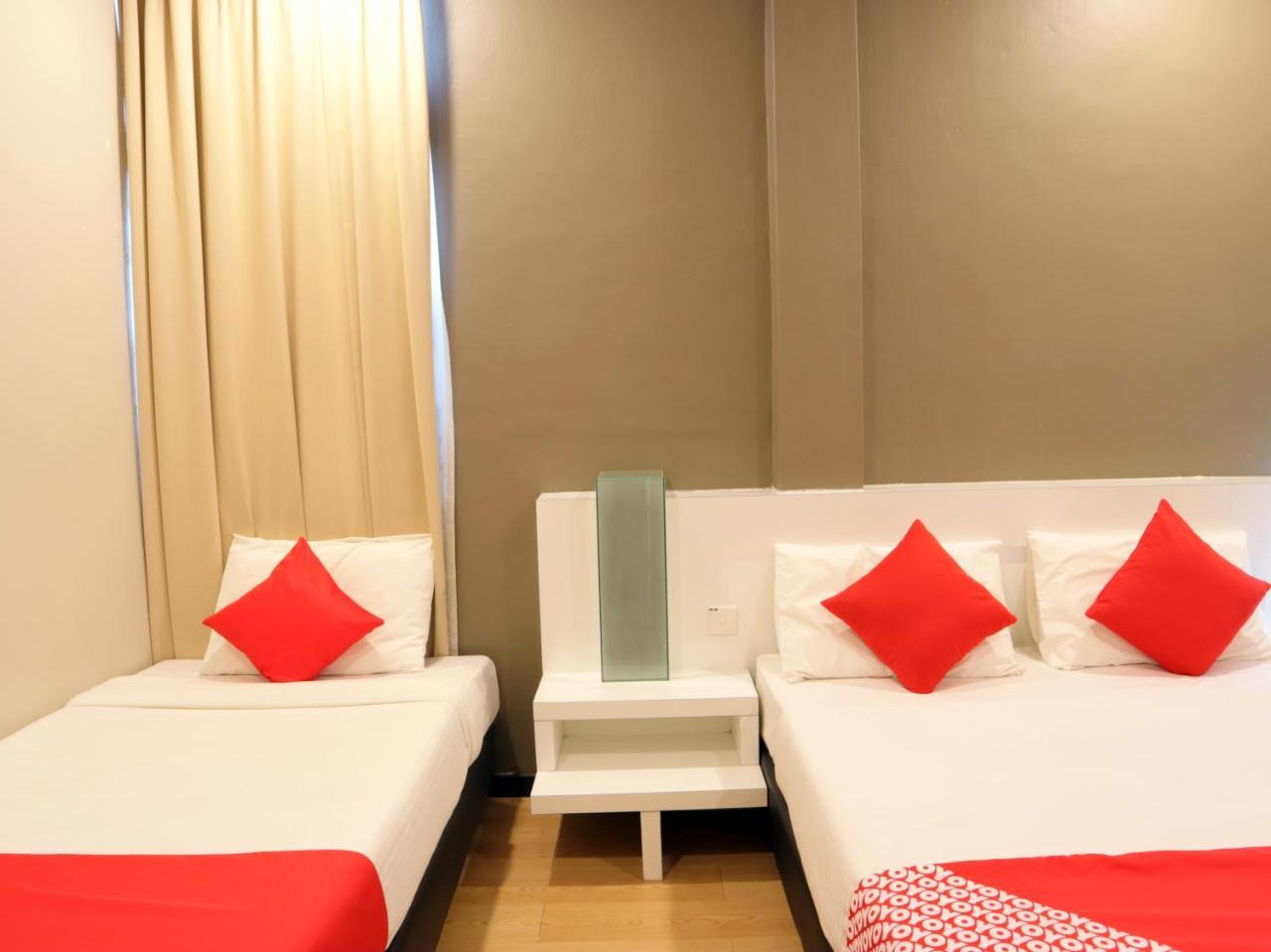 Oyo 232 The Suraya Hotel Kuantan Buitenkant foto