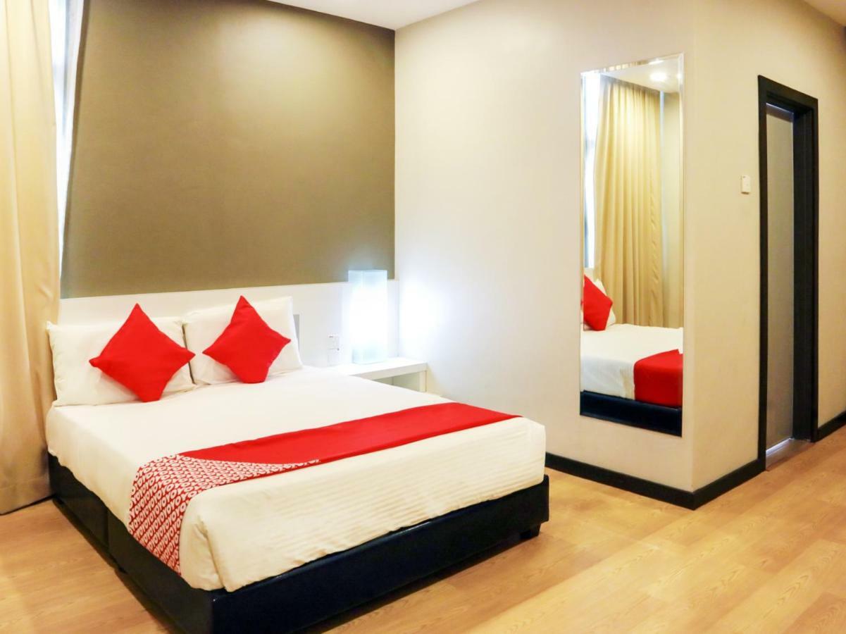 Oyo 232 The Suraya Hotel Kuantan Buitenkant foto