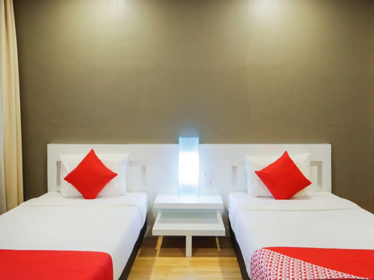 Oyo 232 The Suraya Hotel Kuantan Buitenkant foto