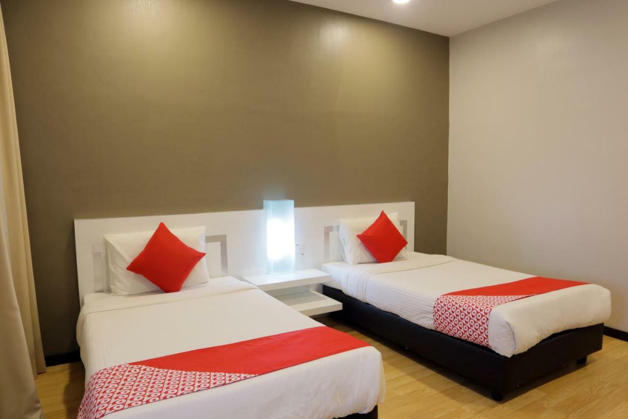 Oyo 232 The Suraya Hotel Kuantan Buitenkant foto