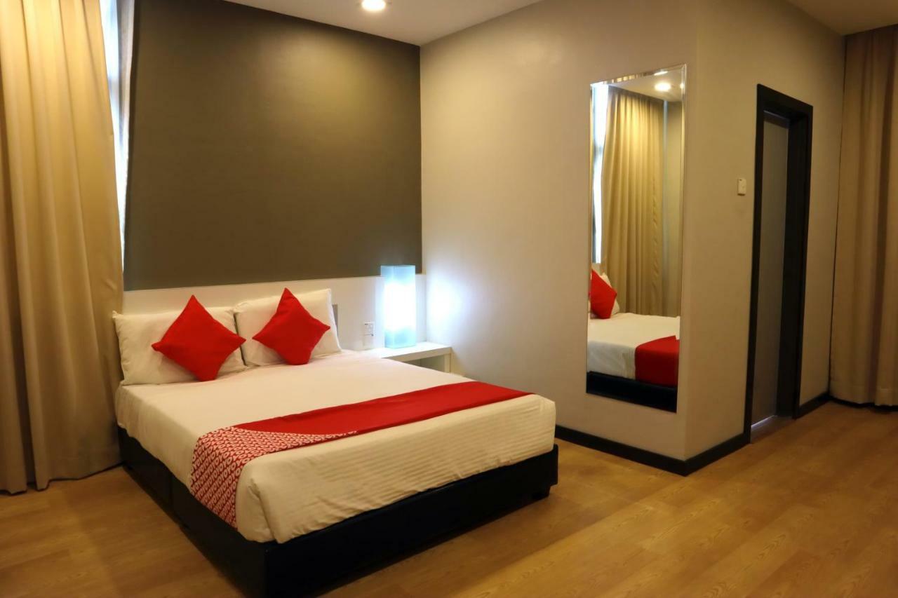 Oyo 232 The Suraya Hotel Kuantan Buitenkant foto